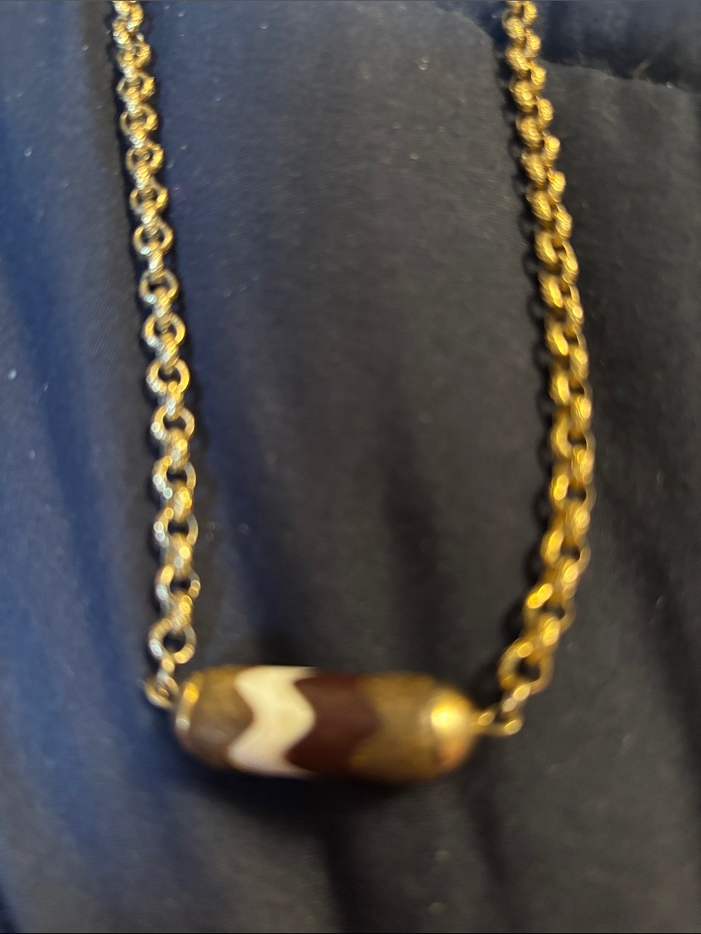 VTG UNIQUE Goldtone choker necklace